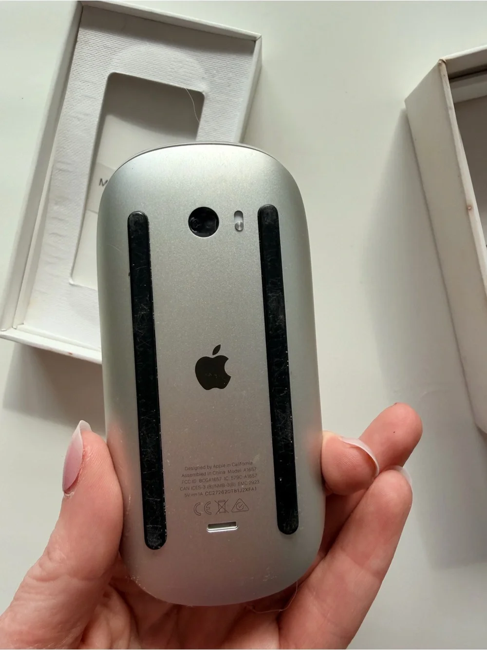Apple Magic Mouse 2 A1657 Wireless Bluetooth Mouse White with Box